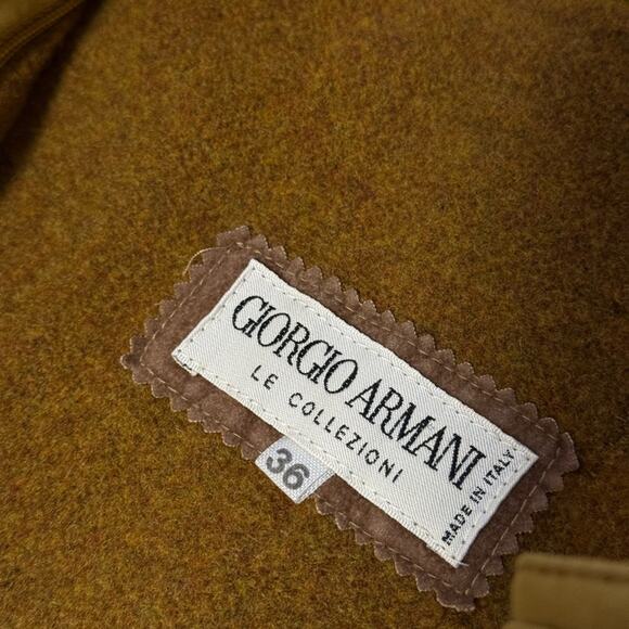 Giorgio Armani trench coat - Picture 12 of 16